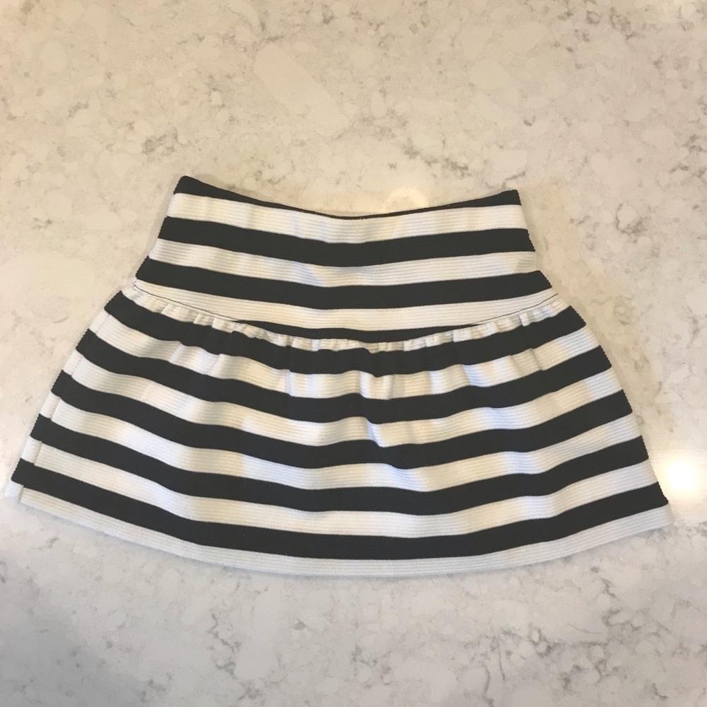 Janie and Jack black & white striped skirt- size 3